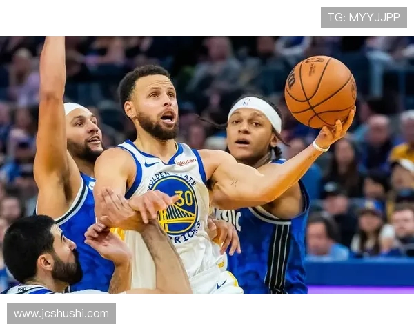 NBA赛场风云解析：球星对决与精彩瞬间全解读